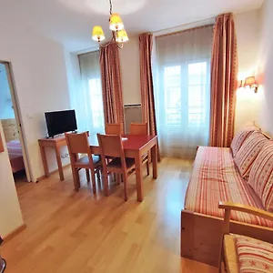 Oo, T2, Centre Luchon, Wifi, Casier A Skis, Ascenseur, 4 Personnes Bagnères-de-Luchon