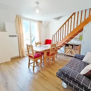 Le Marmandais, T3 Lumineux Duplex, Balcon, Parking, Wifi, Proche Thermes, Ascenseur, 4 Personnes Bagnères-de-Luchon